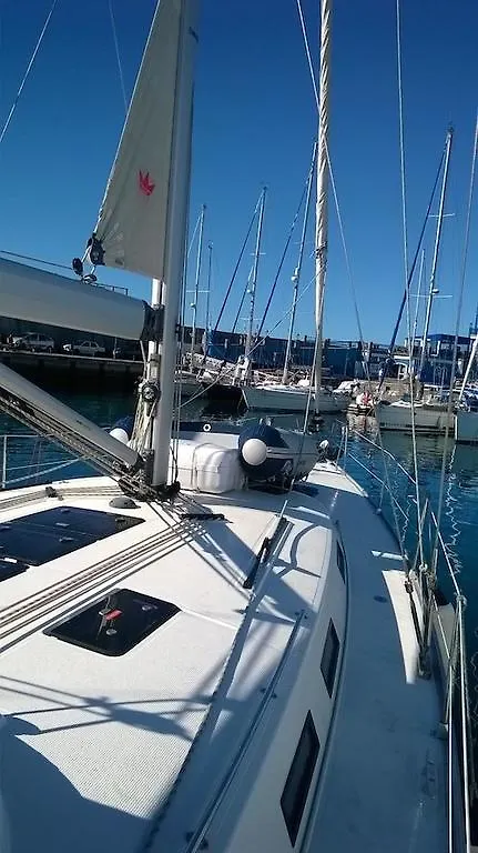 Hotel en barco Barco Akilina marina Santa Cruz de Tenerife Las Galletas